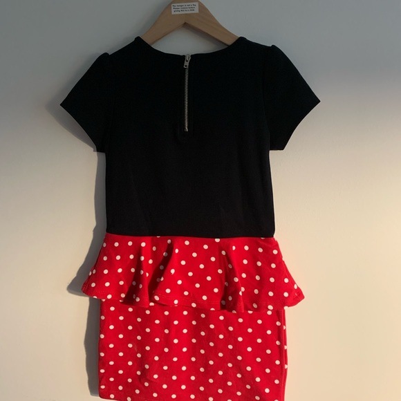Disney Minnie Mouse Size 4-5 Peplum detail Minnie is in Faux Leather. Like New. - Picture 3 of 4